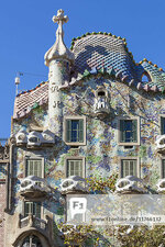casa battlo.jpg