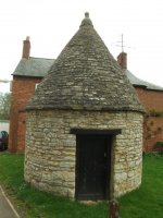 harrold_lock_up_1252177_ee7f7c6c.jpg