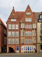 800px-HB_2016-0607_photo20_Haus_Atlantis.jpg 800px-HB_2016-0607_photo20_Haus_Atlantis.jpg