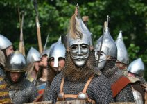 CumanHelm.jpg CumanHelm.jpg
