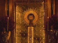 1200px-Virgen_del_Pilar_sin_manto.jpg 1200px-Virgen_del_Pilar_sin_manto.jpg
