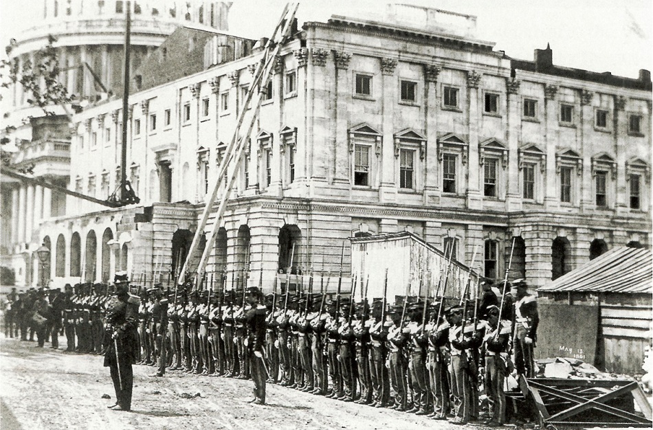 Troops at US Capitol.jpg Troops at US Capitol.jpg