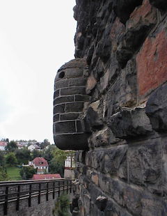 800px-Wimpfen-roter-turm-aborterker.JPG