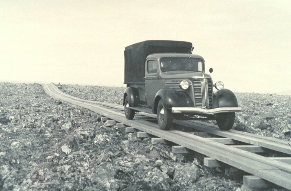 plank-road-wikipedia.jpg plank-road-wikipedia.jpg