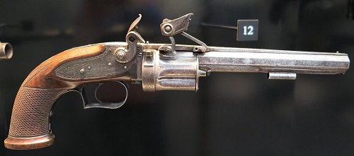 Revolver,_flintlock.jpg Revolver,_flintlock.jpg