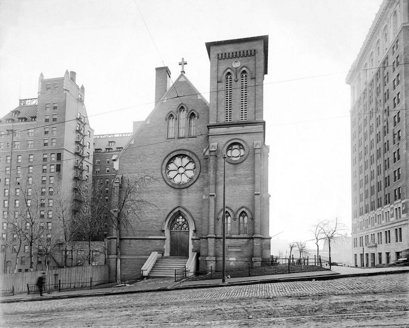 Omaha's St. Mary Magdalene Church_2.jpg
