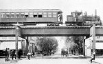 Clarence_A_train_on_the_Lake_Street_Elevated,_1893.jpg Clarence_A_train_on_the_Lake_Street_Elevated,_1893.jpg
