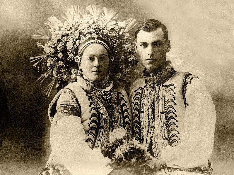 flower_crown.jpg flower_crown.jpg