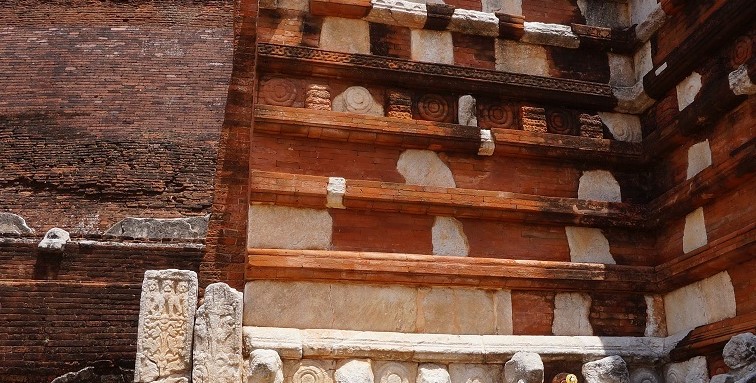 jetavanaramaya-stupa.jpg jetavanaramaya-stupa.jpg