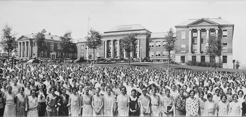 old-main-1923.jpg
