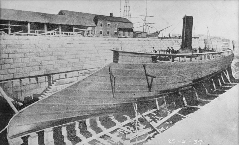 USS_Alarm_-_19-N-25-3-34.jpg USS_Alarm_-_19-N-25-3-34.jpg