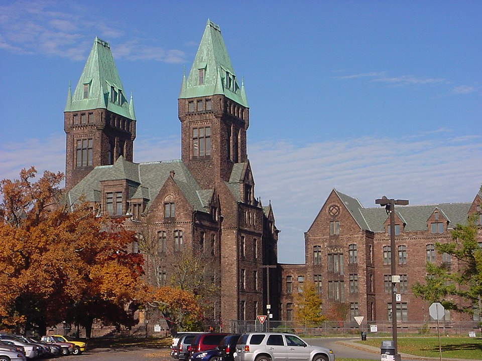 960px-H.H._Richardson_complex.jpg 960px-H.H._Richardson_complex.jpg