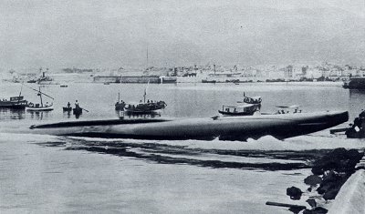 Zede_Launched-Toulon_June_1893.jpg