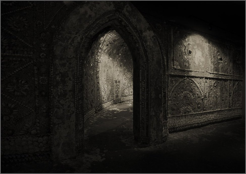 Grotto Tunnel 01.jpg