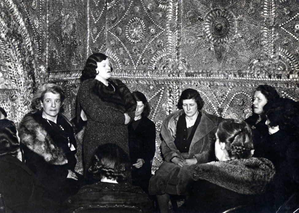 Grotto05.jpg