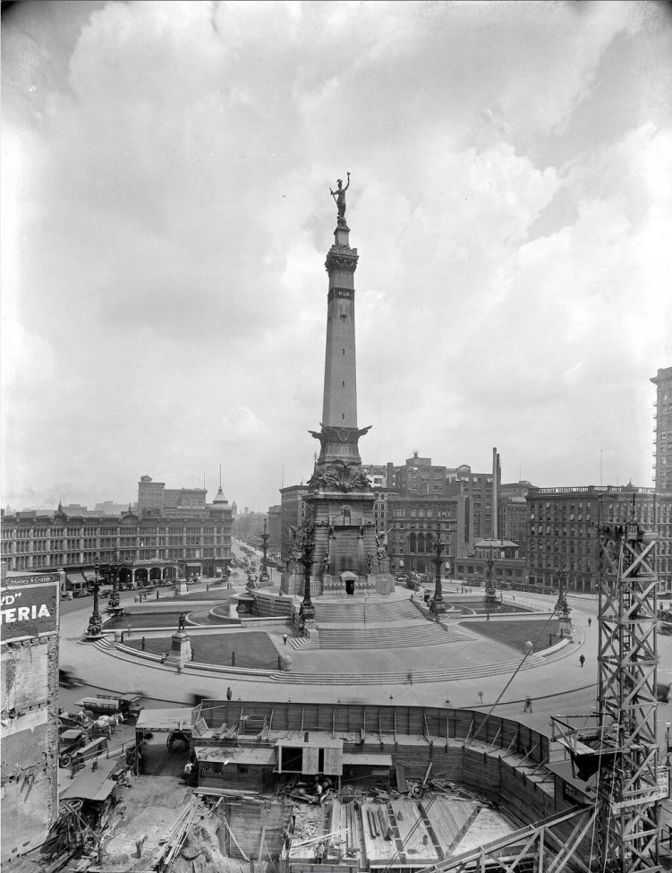 monument_c.jpg monument_c.jpg