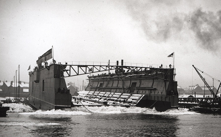 Bermuda_Dock3-1902.jpg Bermuda_Dock3-1902.jpg