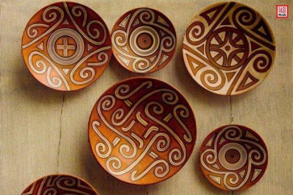 Swastika-Cucuteni-Trypillian.jpg