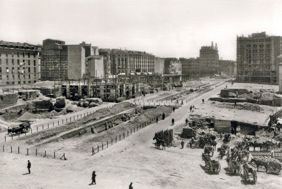 06 granvia-1921.jpg 06 granvia-1921.jpg