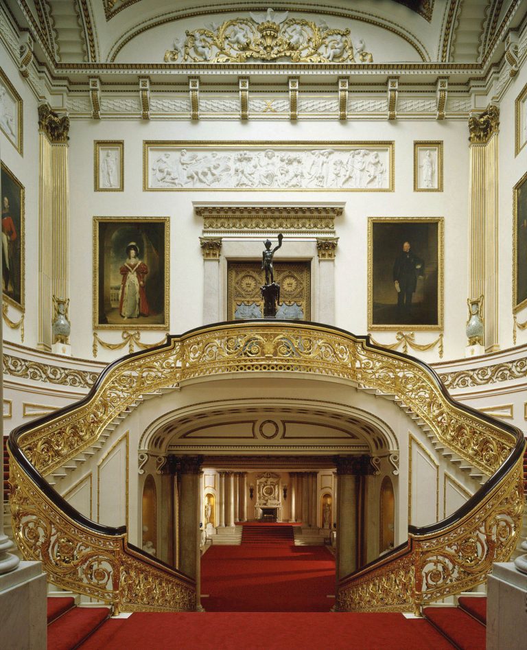 Buckingham-Palace-Grand-Staircase.jpg Buckingham-Palace-Grand-Staircase.jpg