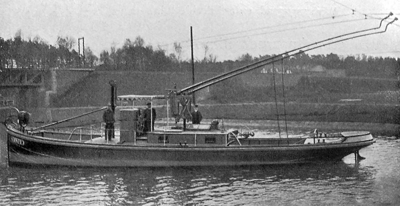 Trolley_boat_on_Teltow_canal_retuschiert_f.jpg Trolley_boat_on_Teltow_canal_retuschiert_f.jpg