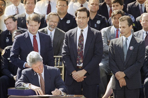 clinton.jpg clinton.jpg