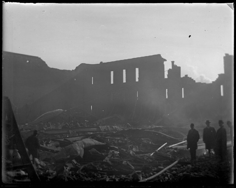 71st-armory-fire-4.jpg 71st-armory-fire-4.jpg