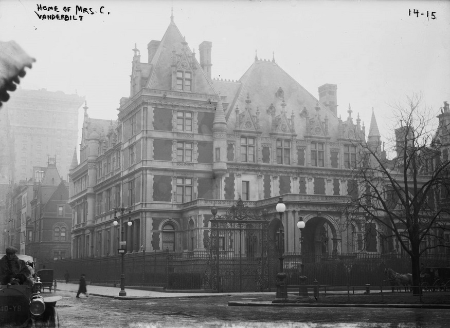 Cornelius_Vanderbilt_II_House.jpg