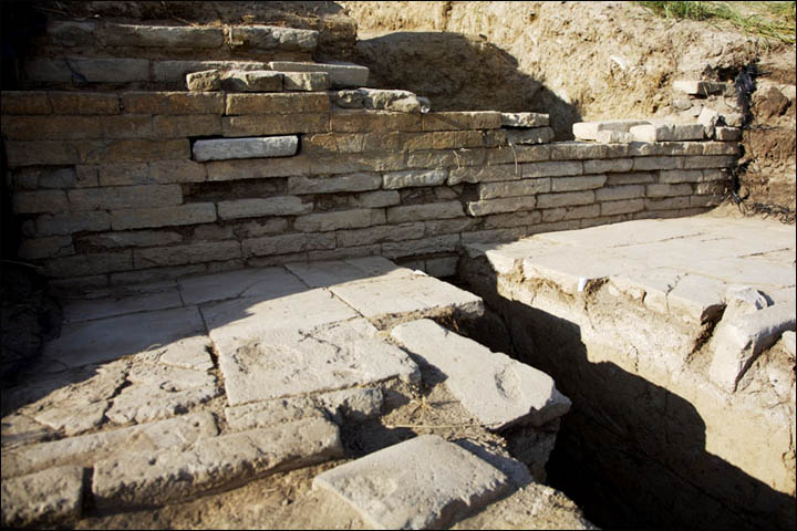 inside_por_bajin_walls.jpg inside_por_bajin_walls.jpg