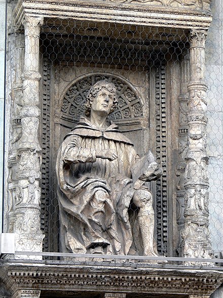 440px-Como_-_Dome_-_Facade_-_Plinius_the_Elder.jpg