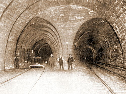 500px-Simplon_tunnel_D.jpg 500px-Simplon_tunnel_D.jpg