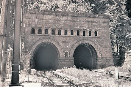 440px-Simplontunnel01.jpg 440px-Simplontunnel01.jpg