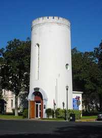 ColumbusTexasWaterTower04JT.jpg ColumbusTexasWaterTower04JT.jpg