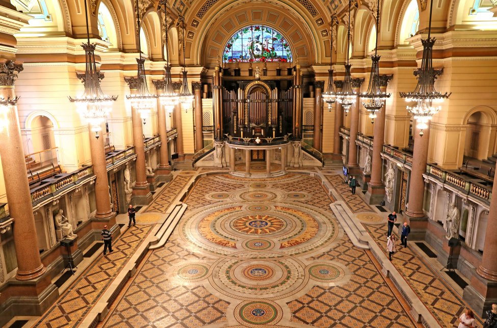 Interior.jpg